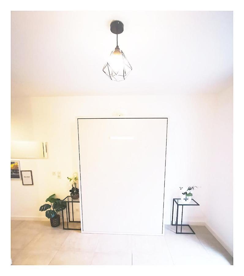 Studio Neuf Paris La Defense Metro 15 Rueil - Suresnes - Mont Valerien المظهر الخارجي الصورة
